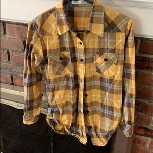 Benibos flannel top